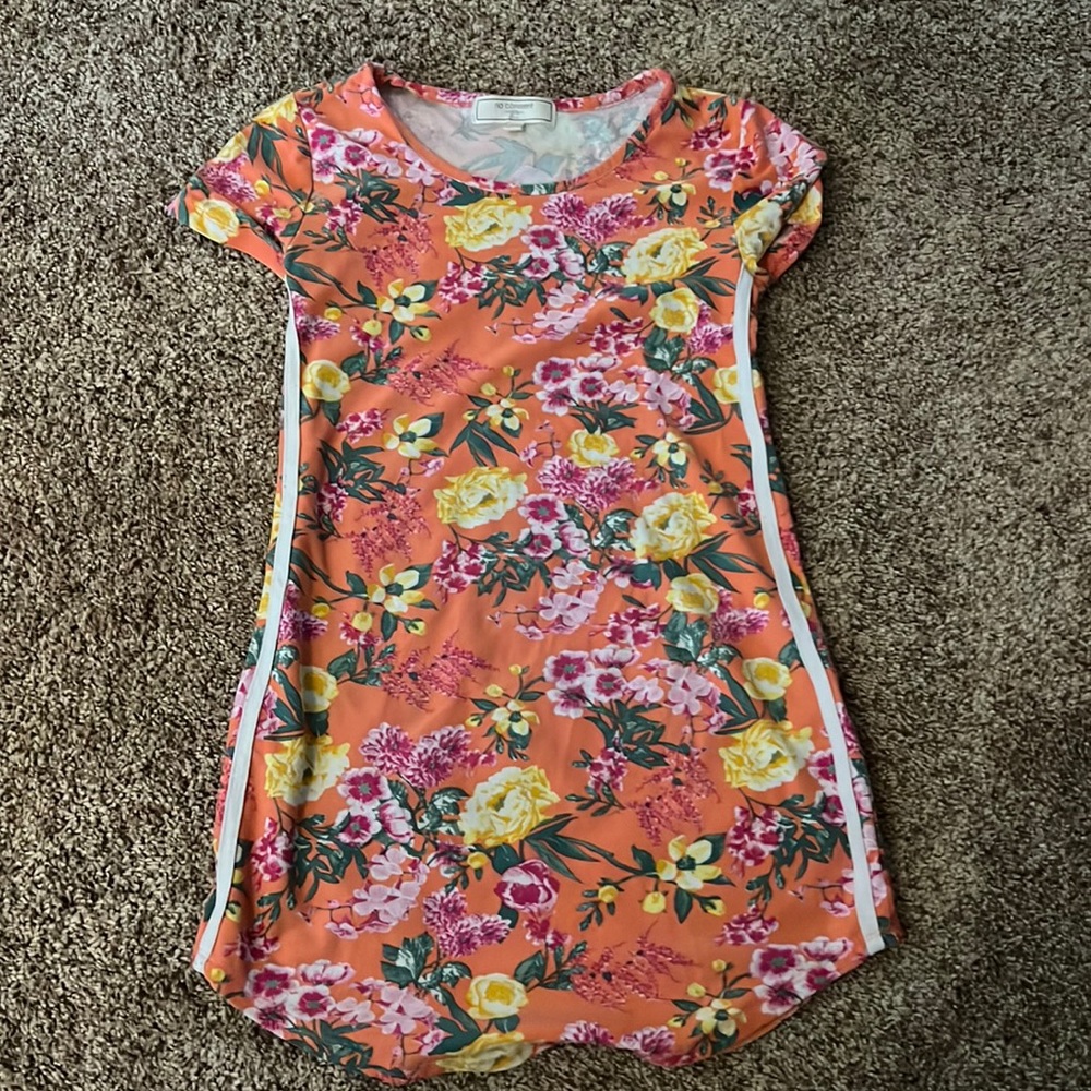 Girls dress